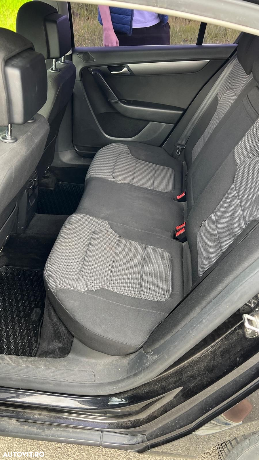 Volkswagen Passat Variant 1.6 TDI BlueMotion - 10