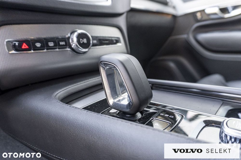 Volvo XC 90 - 19