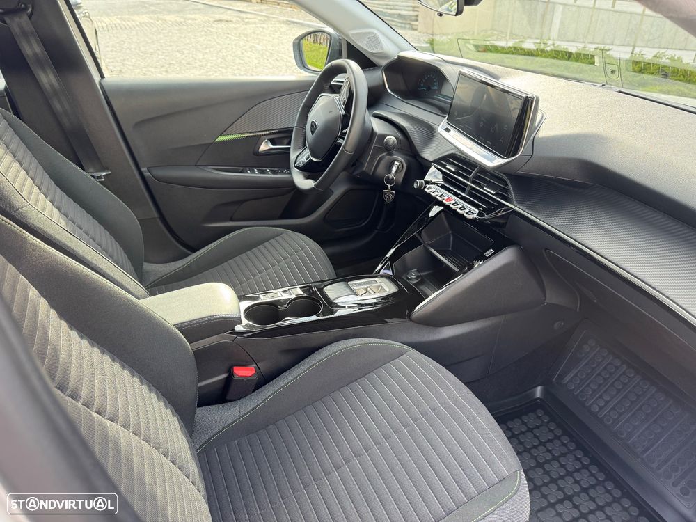 Peugeot e-208 Active - 13