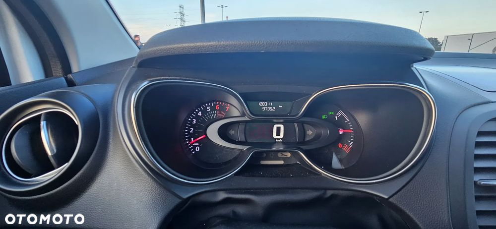 Renault Captur - 17