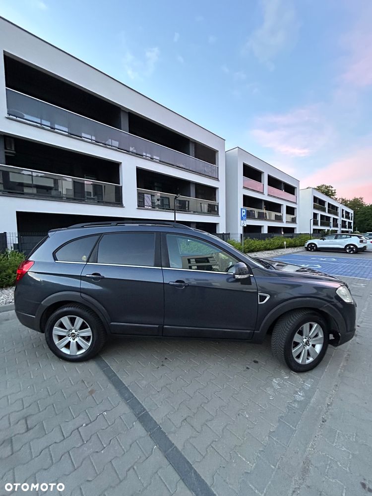 Chevrolet Captiva 3.2 LT high - 9