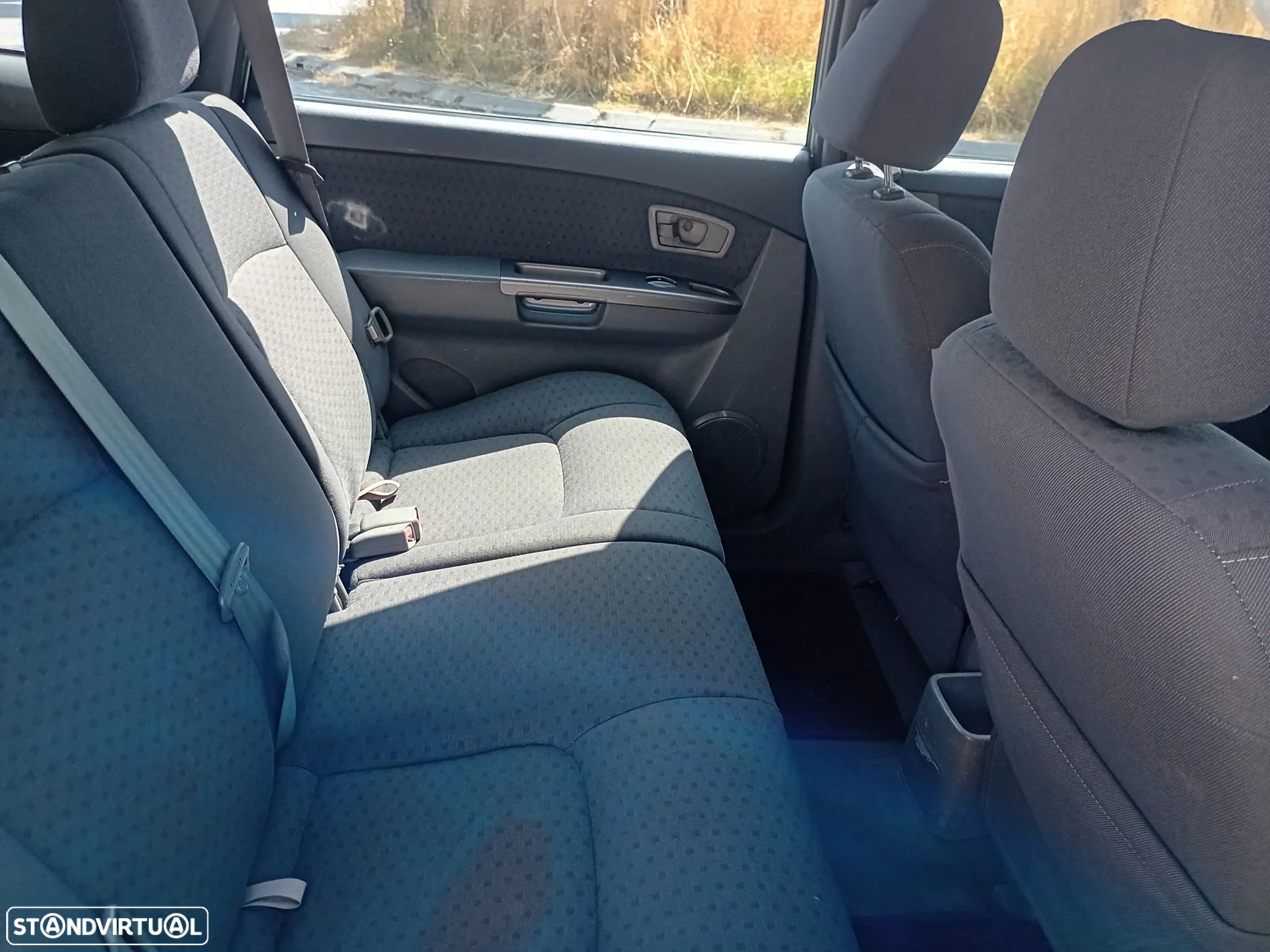 Kia Carens 2.0 CRDi EX Confort - 10