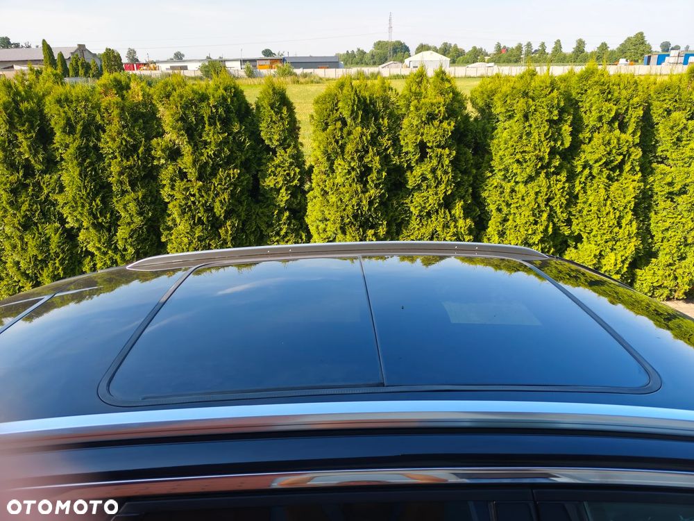 Peugeot 3008 1.6 PureTech HYbrid4 GT Line S&S EAT8 - 12