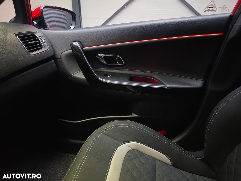 Kia Ceed 1.6 CRDi 136 ISG GT Line - 24