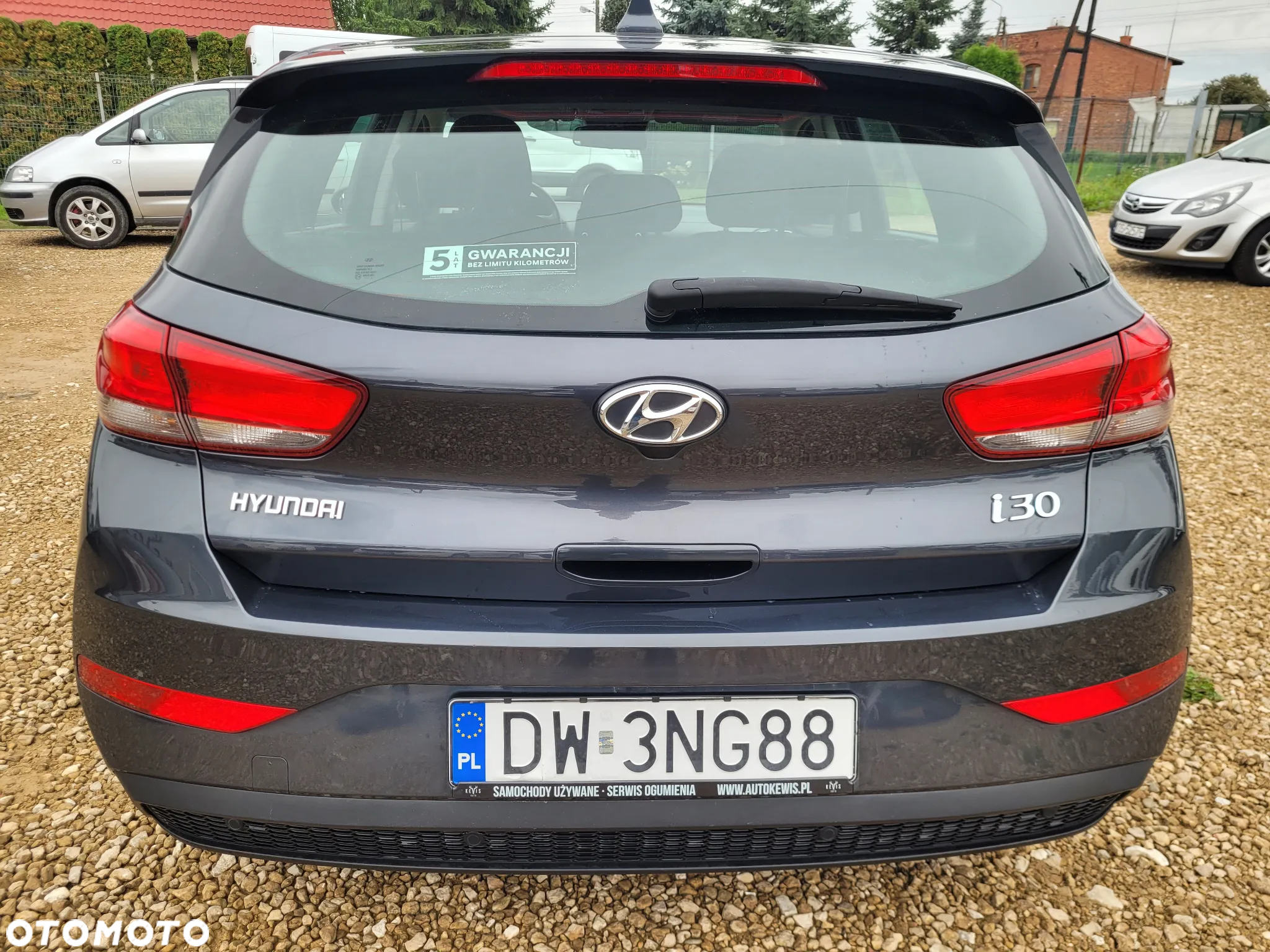 Hyundai i30 1.5 DPI Classic + - 17