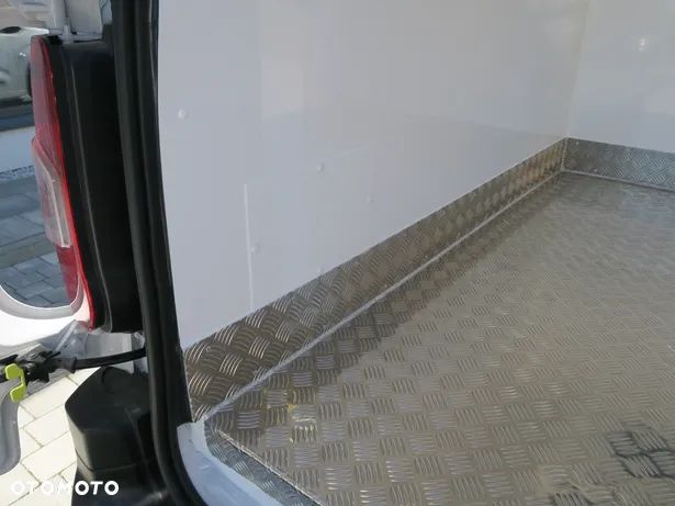 Toyota PROACE CITY LONG VAN z zabudową izotermiczną - 5