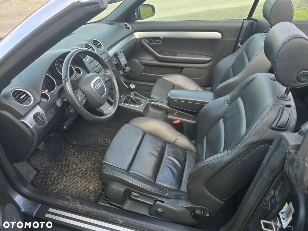 Audi A4 Cabrio 2.0 TDI DPF - 8