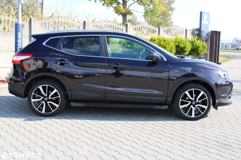 Nissan Qashqai 1.2 DIG-T TEKNA+ - 4
