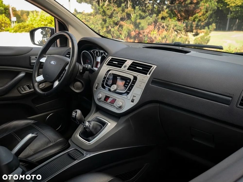 Ford Kuga - 14
