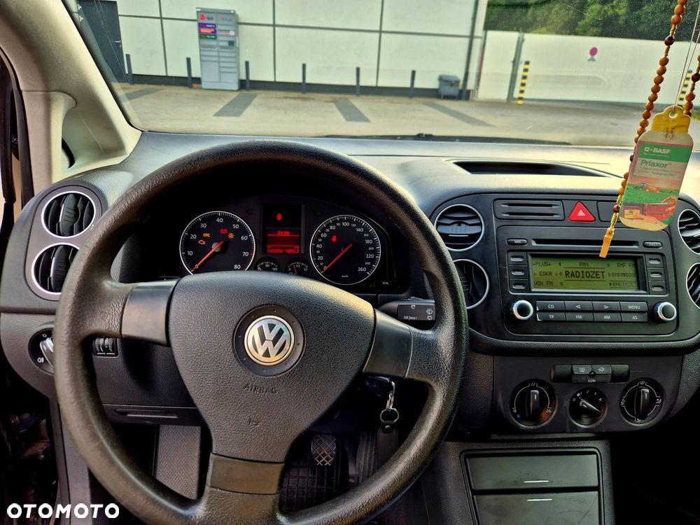 Volkswagen Golf 1.6 Comfortline - 26