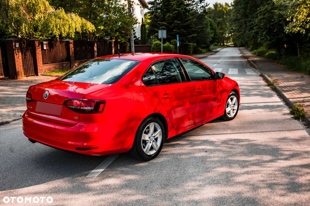 Volkswagen Jetta 1.4 TSI BMT Highline - 13