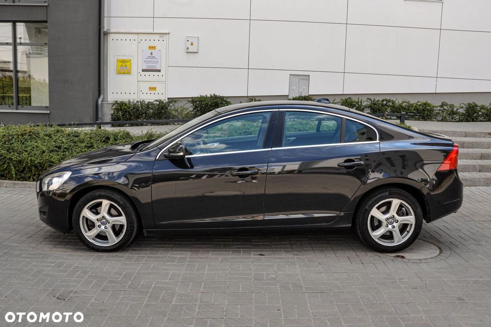 Volvo S60 D2 Momentum - 2