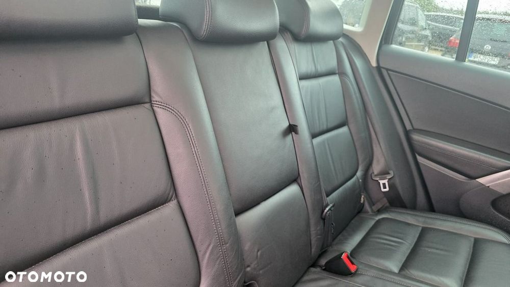 Volkswagen Tiguan - 8