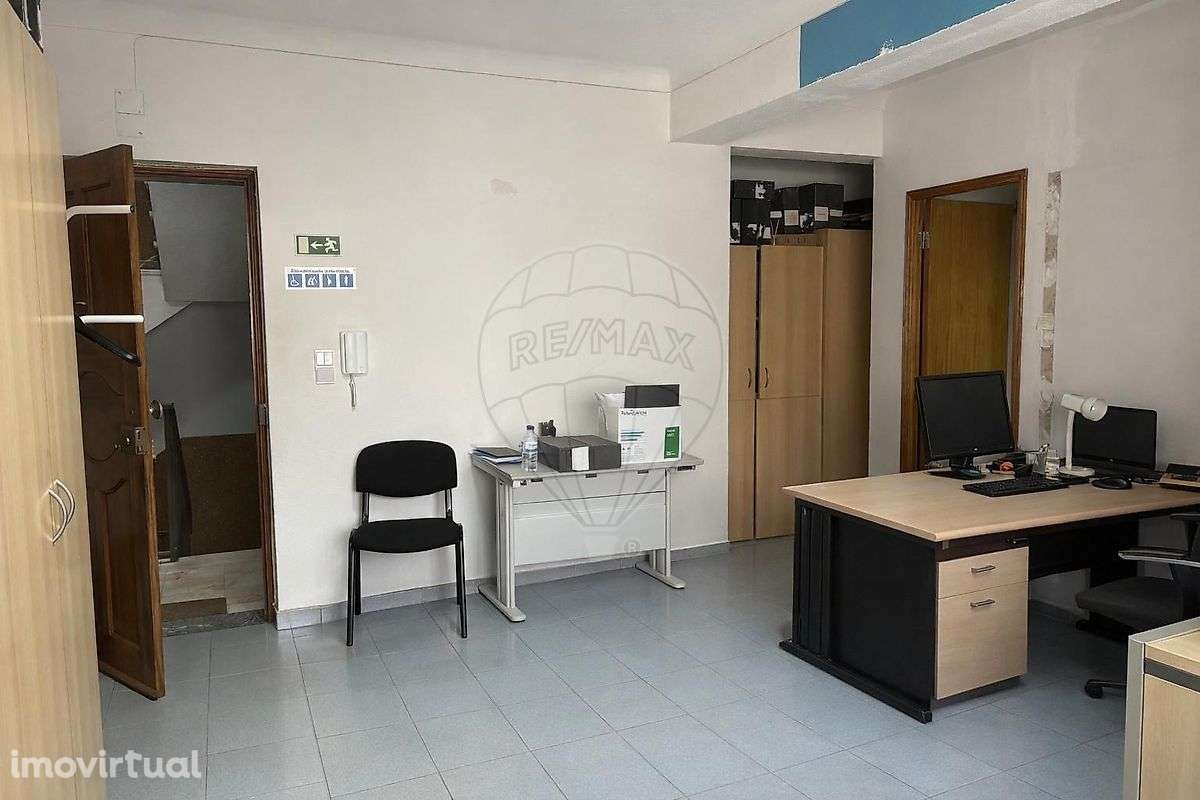 Escritório  para arrendamento - Grande imagem: 2/5