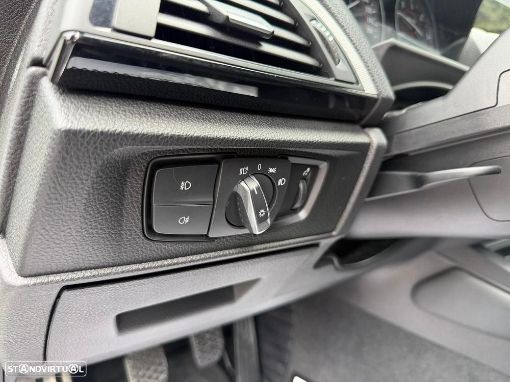 BMW 116 d Pack M - 27