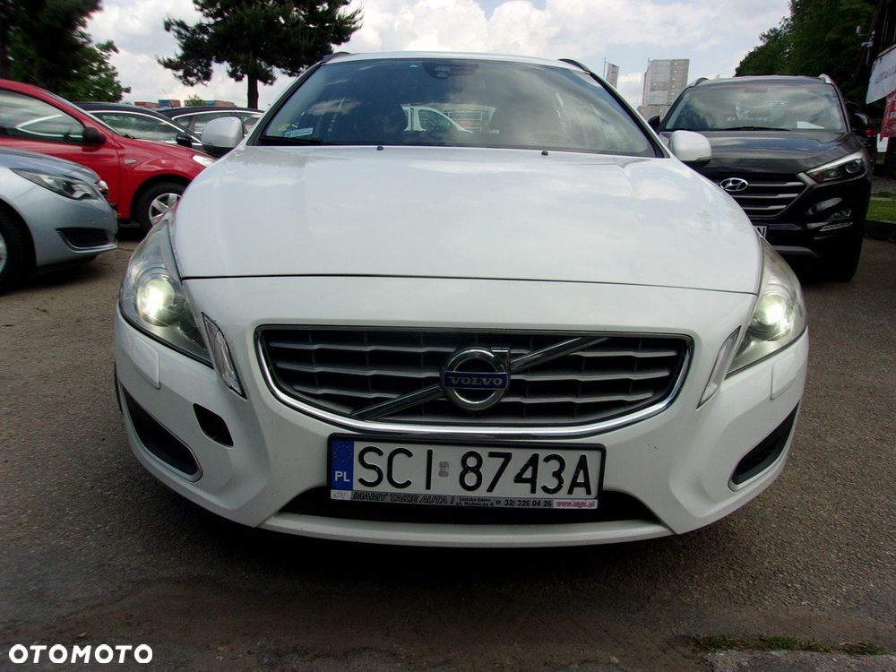 Volvo V60 D3 Momentum - 3