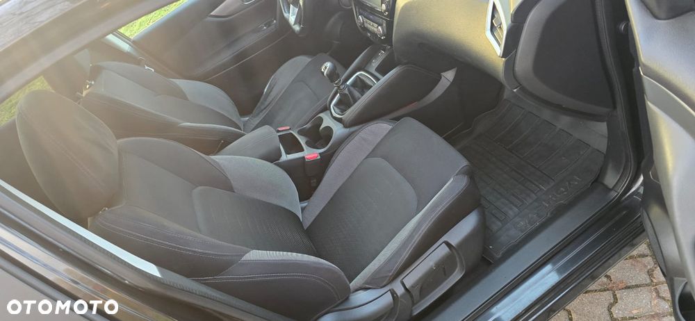 Nissan Qashqai 1.6 DIG-T N-Connecta - 6