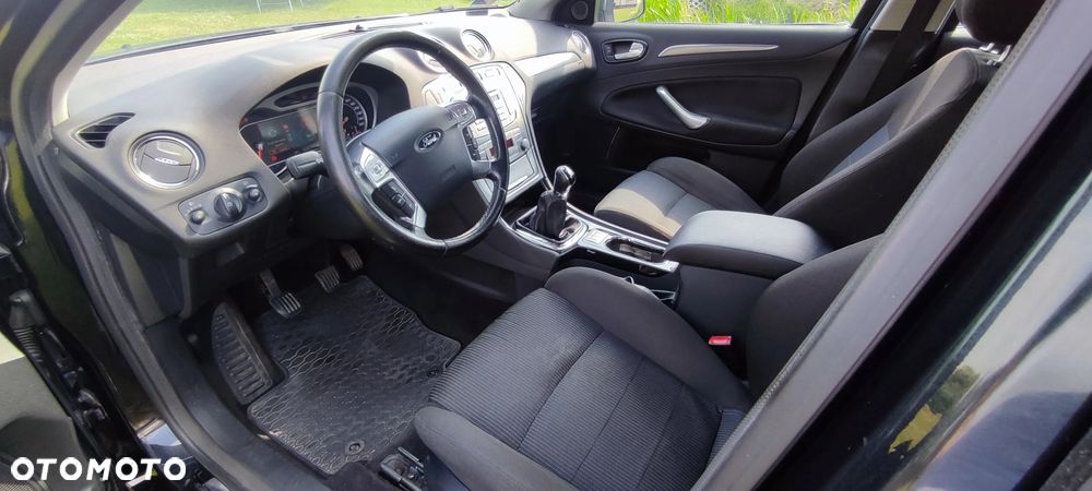 Ford Mondeo 2.0 Titanium - 11