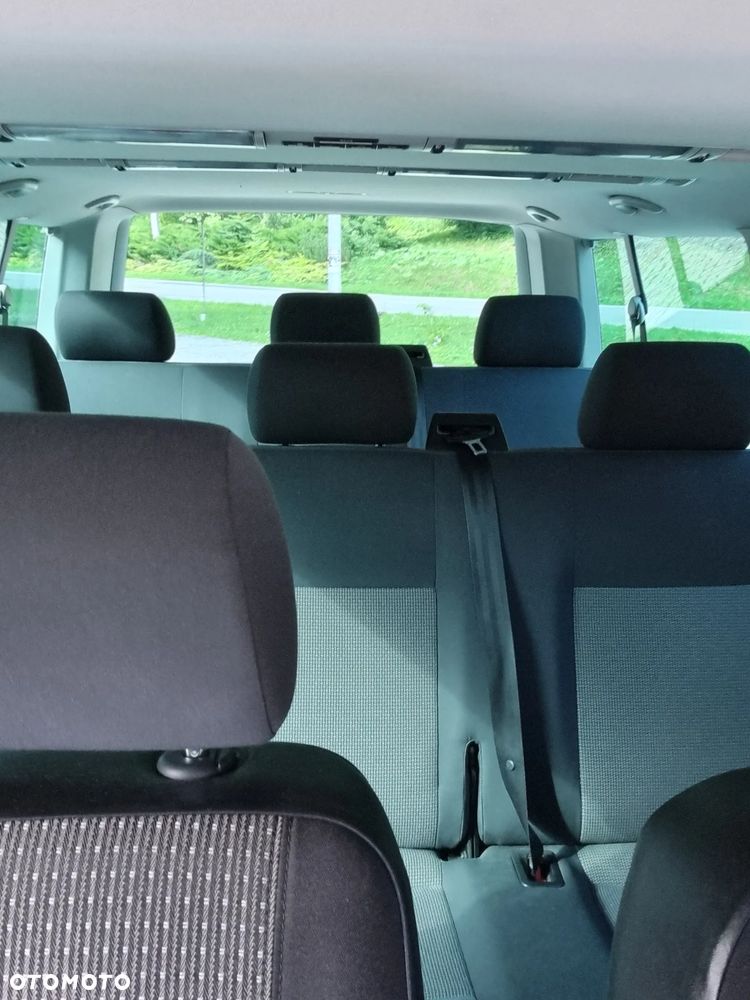 Volkswagen Caravelle - 19