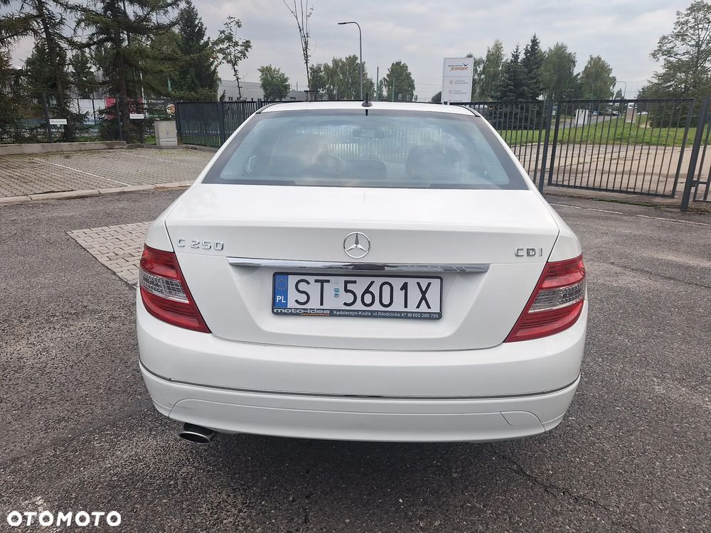 Mercedes-Benz Klasa C 250 (BlueTEC) d 7G-TRONIC - 13