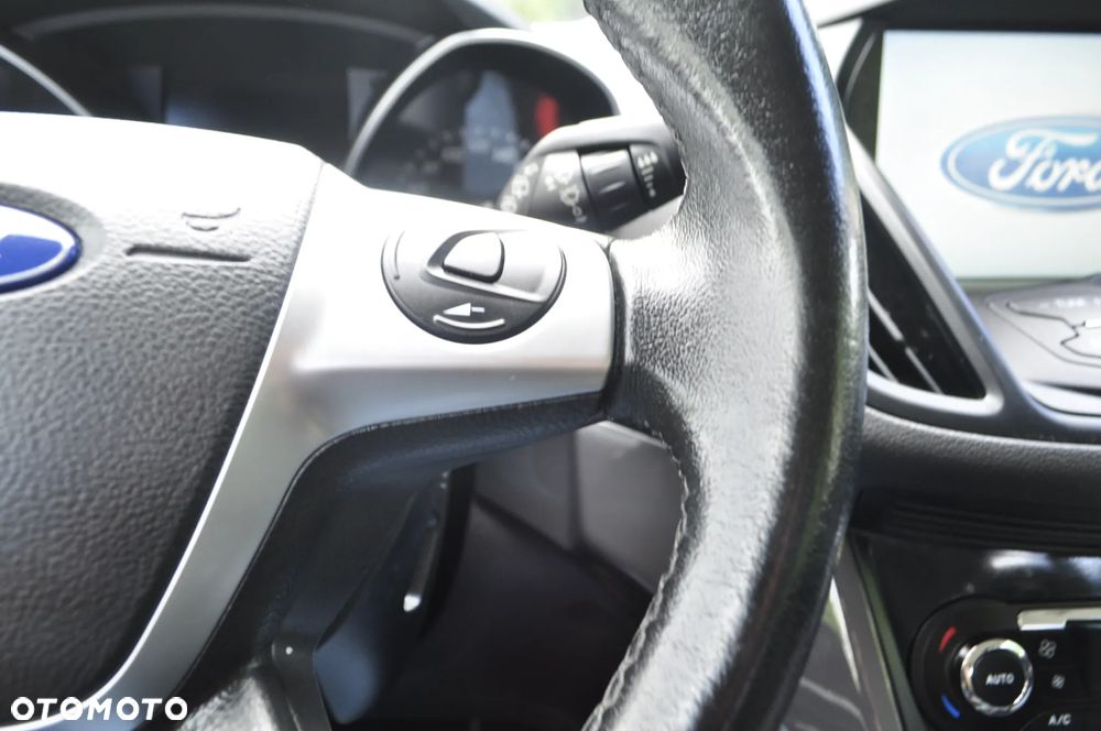Ford Kuga - 15