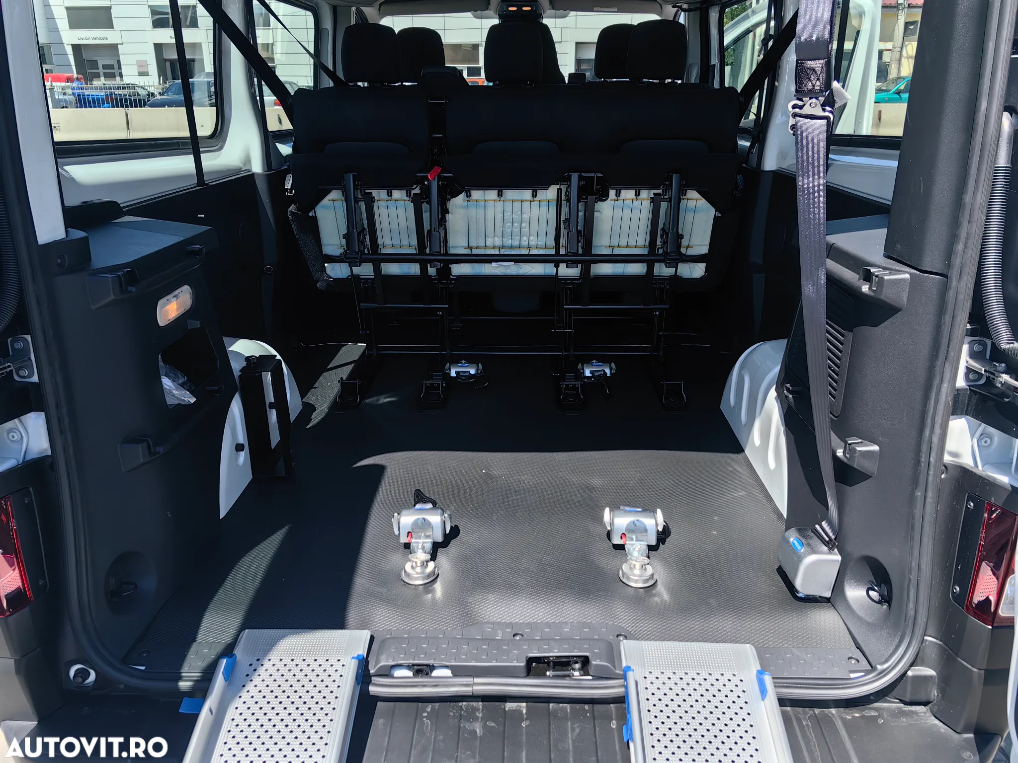 Renault Trafic Combi 2.0 Blue dCi 110 S&S L2 8+1 Life - 17