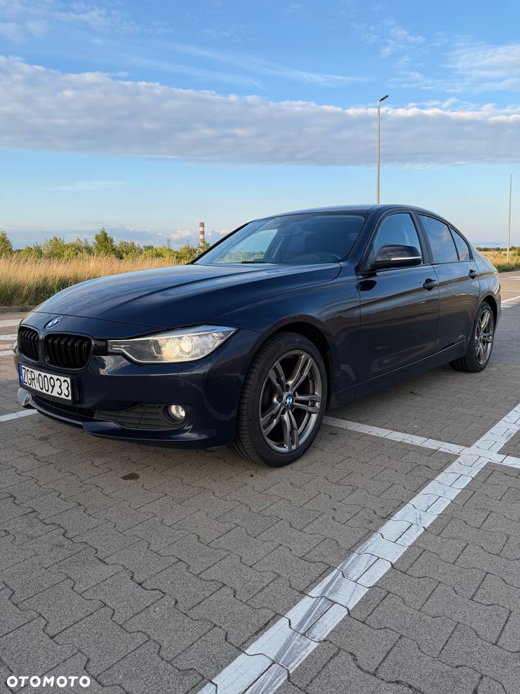 BMW Seria 3 316i - 1