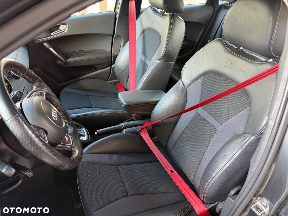 Audi A1 Sportback 1.4 TFSI S tronic S line edition - 37