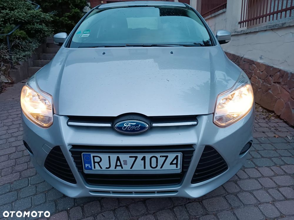 Ford Focus 1.6 Ambiente Start - 1
