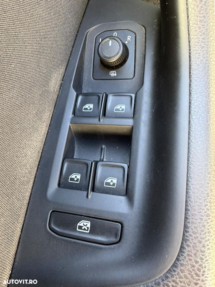 Volkswagen Passat 1.4 TSI ACT DSG R Executive - 16