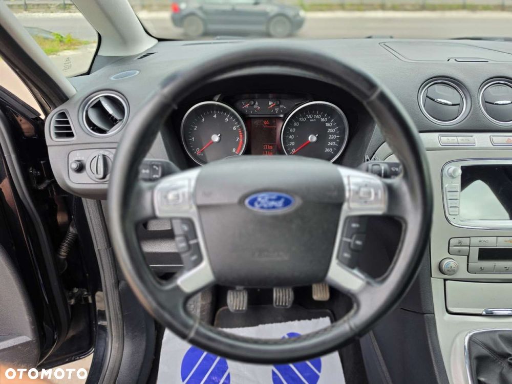 Ford S-Max - 23
