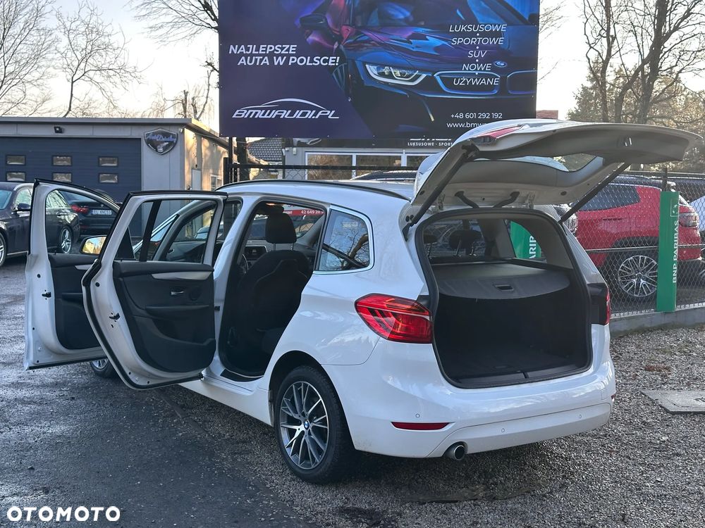 BMW Seria 2 218d - 6