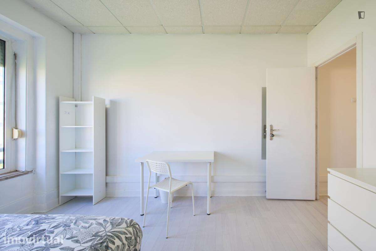 Quarto - localizado em Saldanha Lisbon - Grande imagem: 4/46