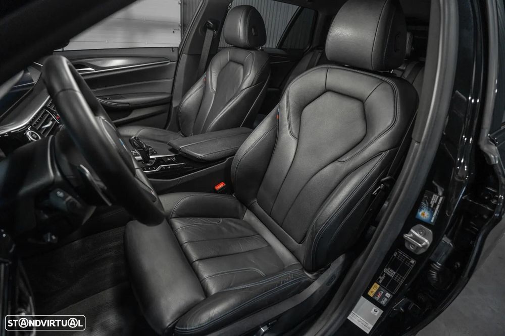 BMW 530 e Pack Desportivo M - 22