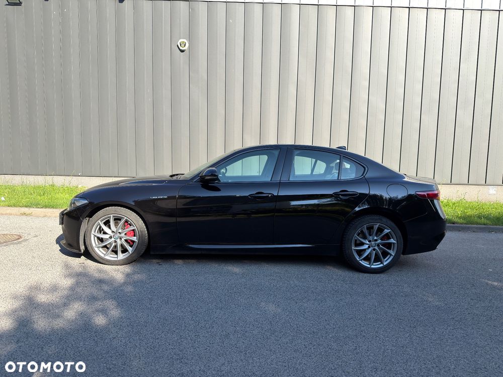 Alfa Romeo Giulia 2.2 D Turbo Veloce Q4 - 3