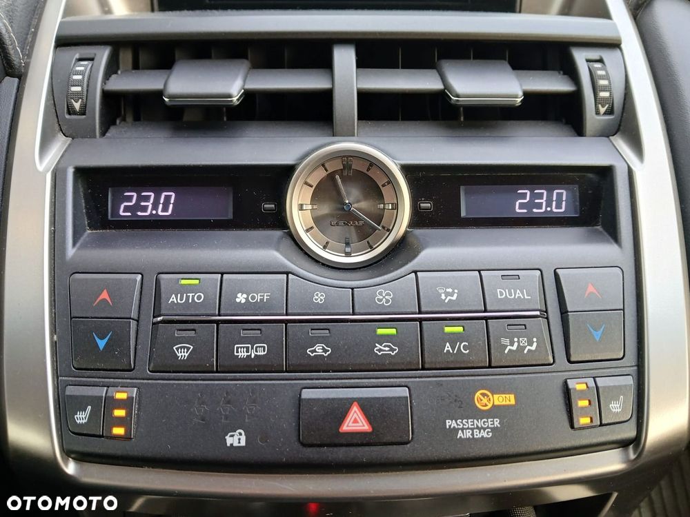 Lexus NX 200t Comfort AWD - 22