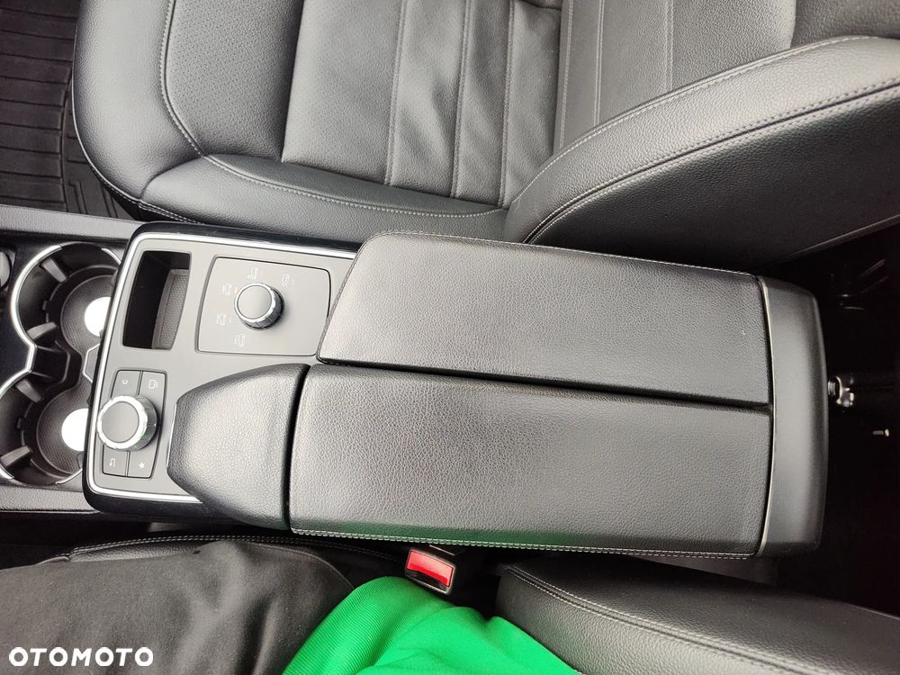 Mercedes-Benz GLE 250 d 4-Matic - 26