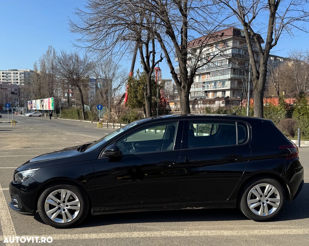 Peugeot 308 PureTech 130 GPF EAT8 Stop & Start Active Business-Paket - 2