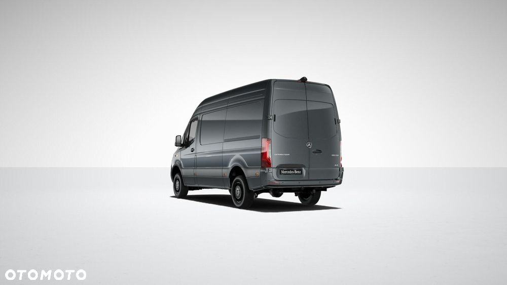 Mercedes-Benz Sprinter - 2