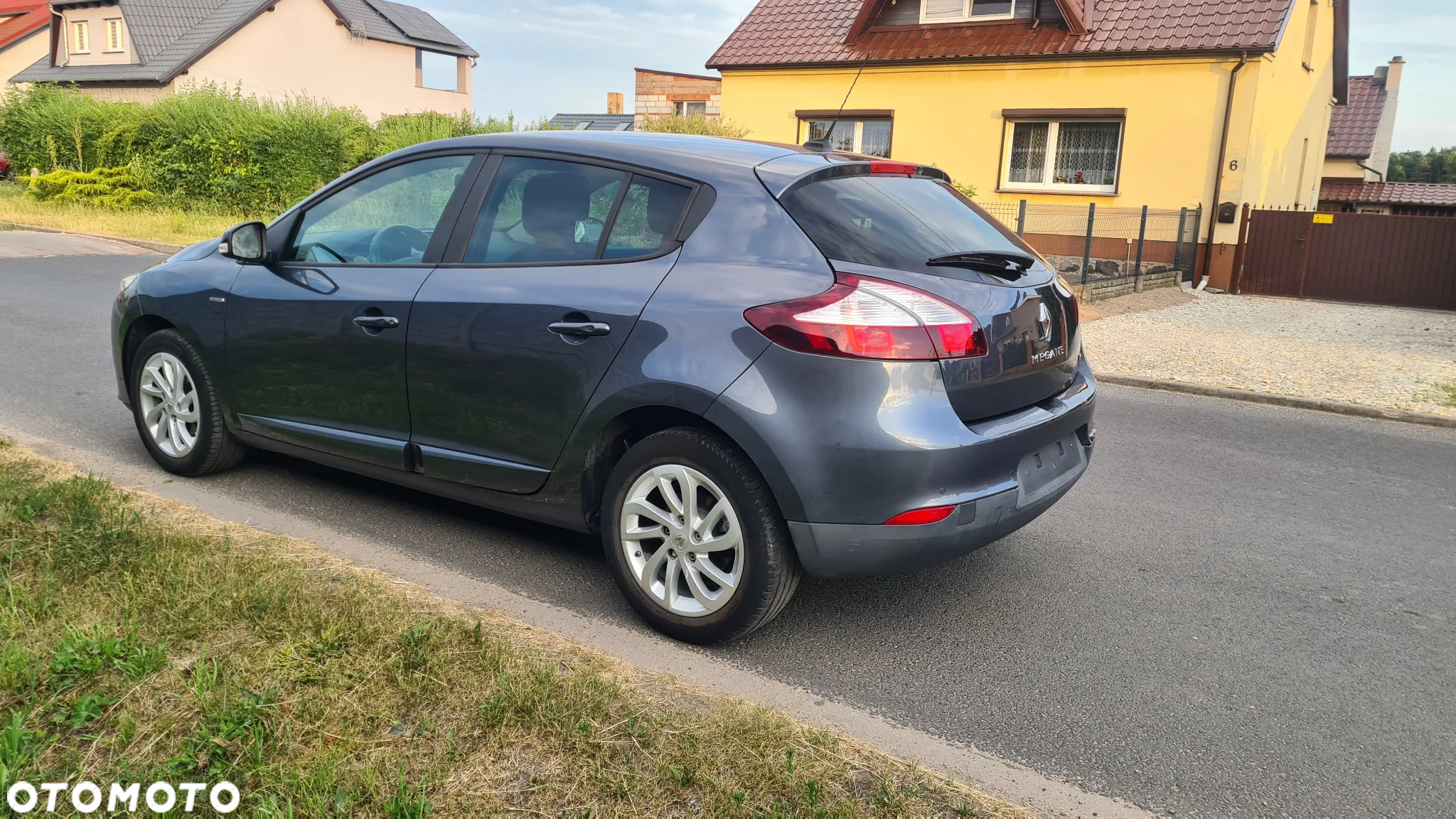 Renault Megane Grandtour ENERGY TCe 115 Start & Stopp LIMITED - 2