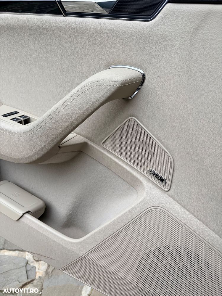 SKODA Superb 2019 — imagine 13