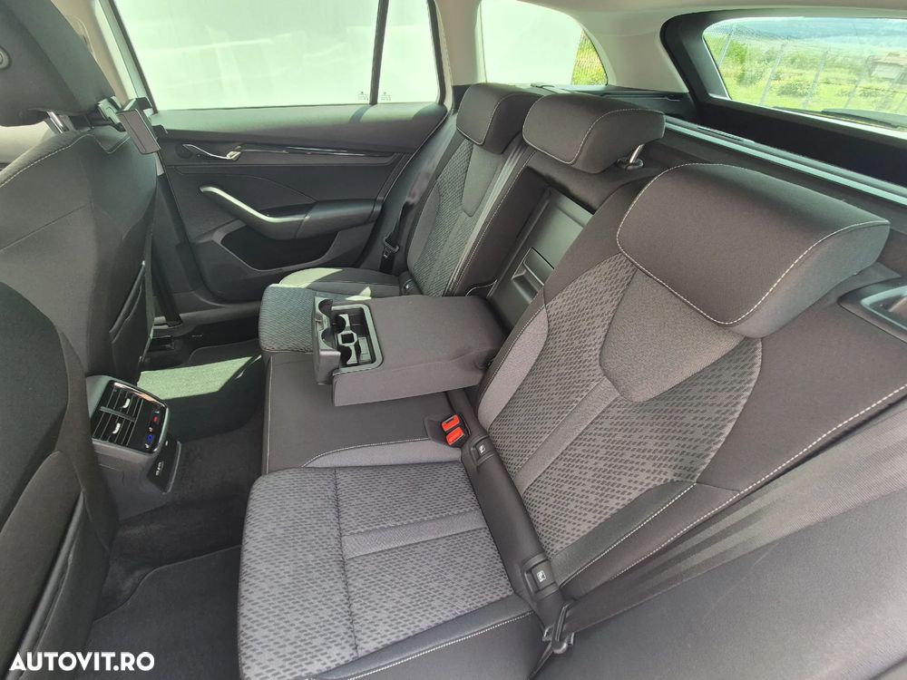 Skoda Octavia Combi 2.0 TDI DSG 4x4 Ambition - 13