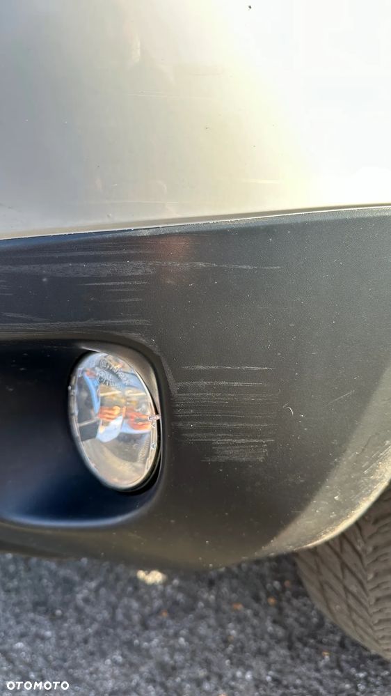 Dacia Duster 1.6 SCe Laureate S&S - 10