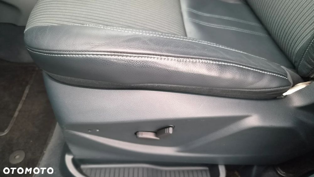 Ford C-MAX 1.0 EcoBoost Start-Stopp-System Titanium - 22