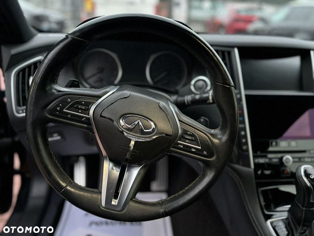 Infiniti Q60 - 18