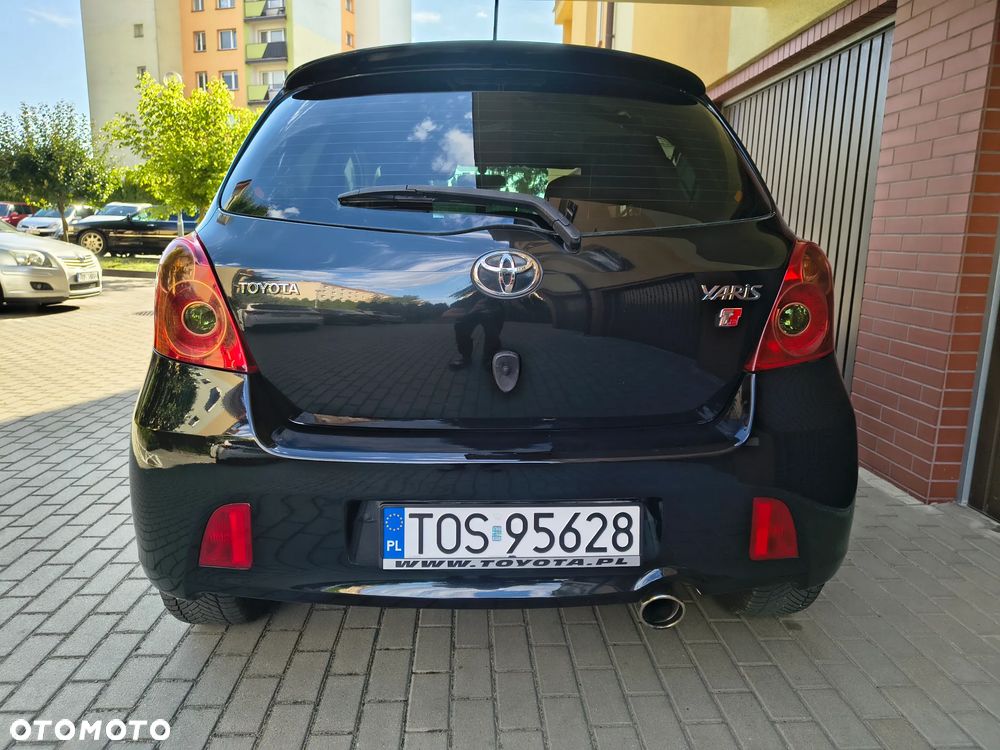 Toyota Yaris - 9