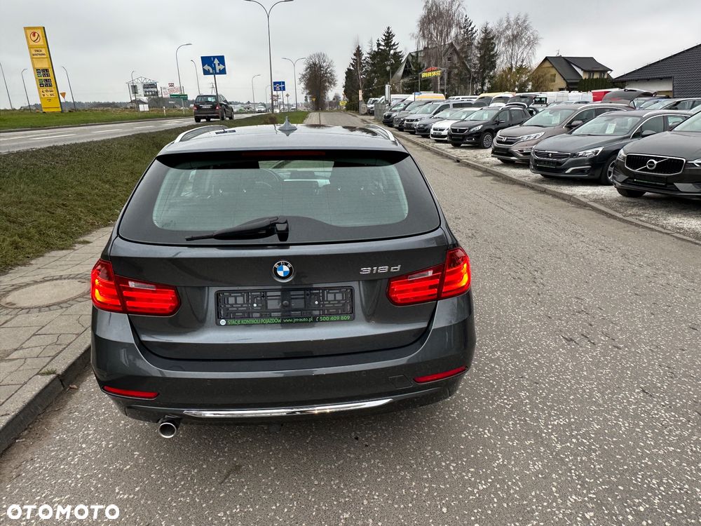 BMW Seria 3 318d Blue Performance Luxury Line - 22