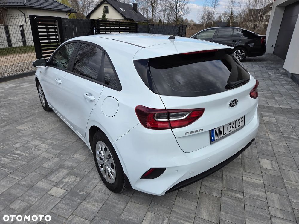 Kia Ceed 1.6 CRDi SCR M - 12