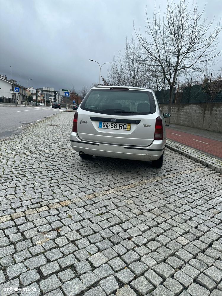Ford Focus - 4
