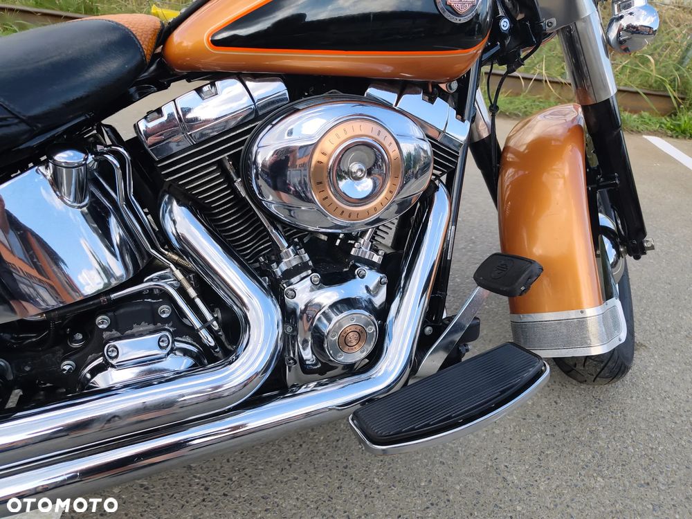 Harley-Davidson Softail Heritage Classic - 25